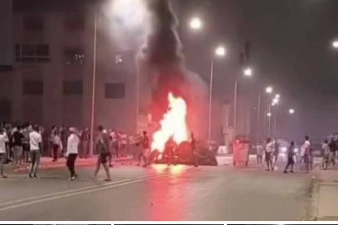 حول تداعيات عاشوراء و رشق القوات العمومية بسيدي موسى سلا : إيقاف 12 شخصا بينهم قاصرين وحجز ألف إطار مطاطي بمناطق مختلفة من المدينة.